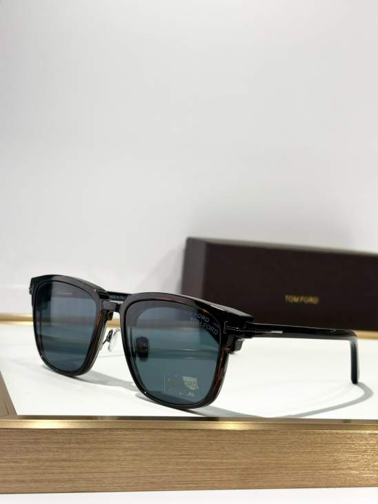 Picture of Tom Ford Sunglasses _SKUfw75732131fw